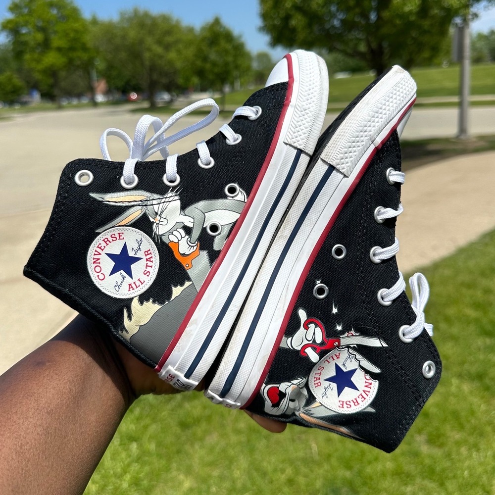 Converse Chuck Taylor Bugs Bunny 80th Anniversary High Top Sneakers Kids Size 1 - Picture 12 of 13